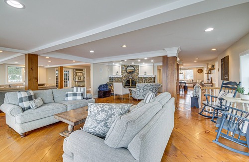 Stockton Springs Villa | ‘The Beachhouse’ Retreat w/Prescot Bay Views!