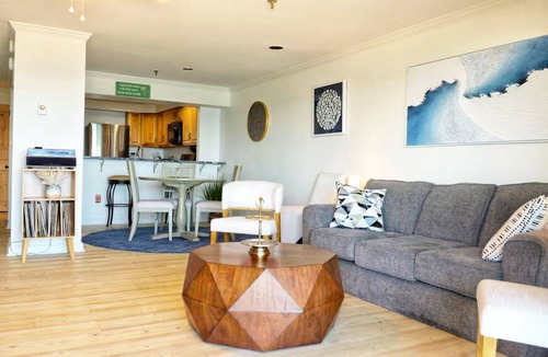 Old Orchard Beach Condo | The Brunswick Penthouse with Panoramic Oceanfront Balconies-2 bedroom/2.5 bath