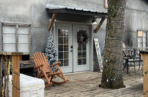 West Siloam Springs Cabin | The Bunkhouse