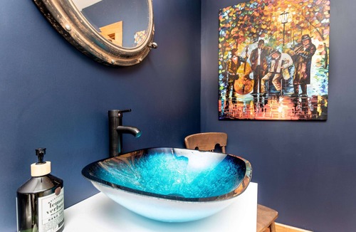 Downtown Niagara Falls Bed & Breakfast | The Butler House B&B