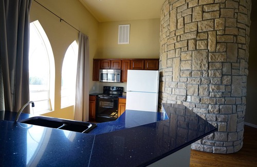 Rockwall Bed & Breakfast | The Castle at Rockwall