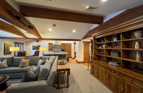 Deer Valley Hotel | The Chateaux Deer Valley