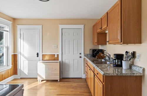 South Portland Apartment | The Coastal Connection