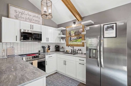 Blairsville Cabin | The Coop at the Rise Retreat