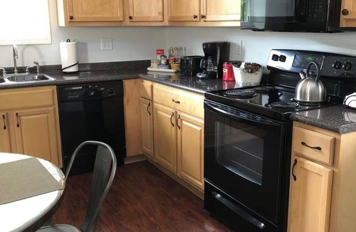Easton Apartment | "The Coop" Near Easton Town Center Columbus, OH