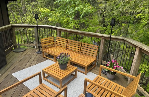 Girard Cottage | The Cottage at Howard Falls