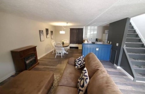 Sodus Point House | The Cottage At The Lodge