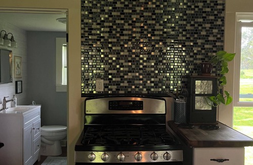Wales Center House | The Cottage