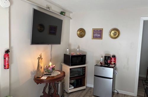 Meadville House | The Crawford Suite