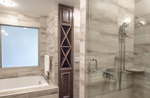 Bowmansville Hotel | The Delavan Hotel & Spa