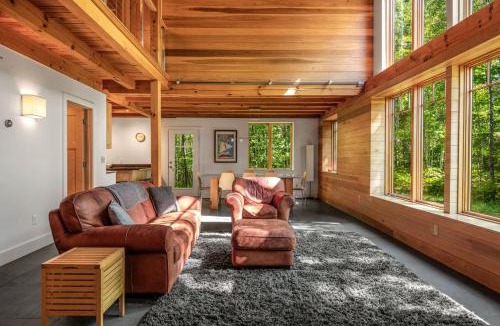 Carrabassett Valley Ski Chalet | The Epic Sugarloaf Family Getaway