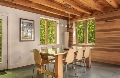 Carrabassett Valley Ski Chalet | The Epic Sugarloaf Family Getaway