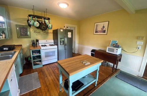 Kossuth Other | The Farm House at Mitchell Ponds