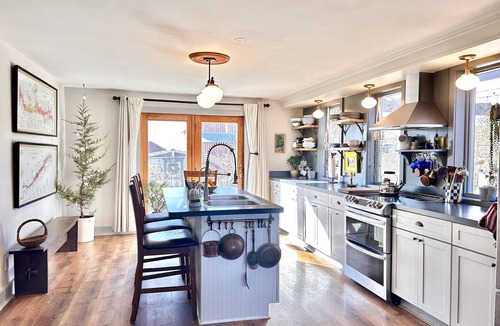 Town of Ledyard House | The Farmhouse at Aurora Brewing Company! Vineyard & Lake Views!