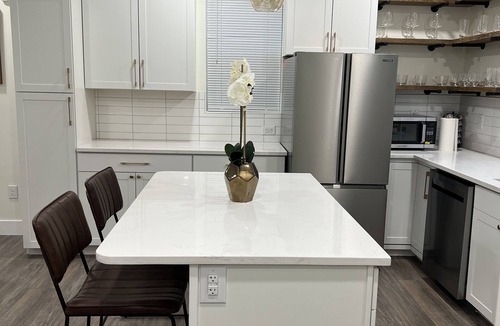West Columbus House | The Franklinton Get Away | 3-Bdr Home Mins From Downtown Columbus