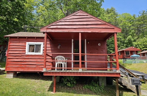 Lake George Cabin | The Gold Eagle Cottage 6