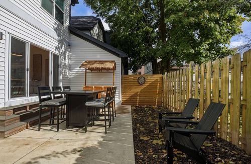 Tremont House | The Golden Goose - Tiki Bar, Game Room, Sleeps 16+
