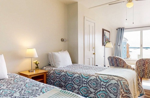 Stonington Bed & Breakfast | The Grace Bailey - Inn on the Harbor