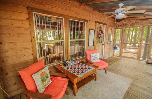 Tyler Cabin | The Happy Pine Cone :)