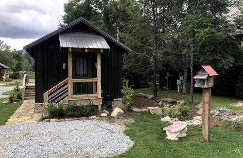 Cashiers Cabin | The Hemlock Cabin – Part of Cashiers Lake Cabins
