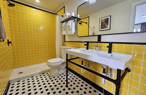 Watkins Glen Hotel | The Hotel Laurel at Seneca