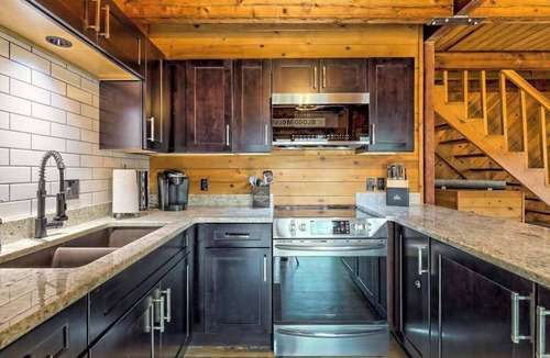 Blairsville Cabin | The Industrial at the Rise Retreat