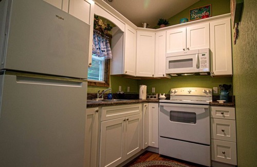 Robbinsville Cabin | The Lil House with Balcony