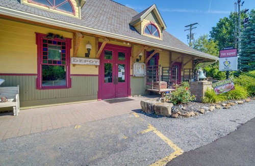 Adrian Furnace Apartment | 'the Little Giant,' Converted Railcar in Dubois!