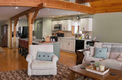 Bradford Cabin | The Lodge on Lamoka-Main House located in The Finger Lakes Region.