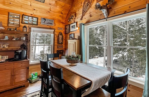 Greenville Cabin | The Loon's Nest (Close to Moosehead Lake!)