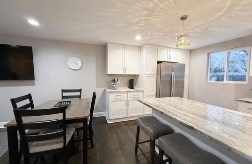 Westerville House | The Loop House - Game Room, King Bed & Coffee Bar