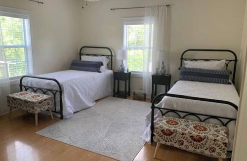 Siloam Springs House | The Magni House- Historic farmhouse near downtown!