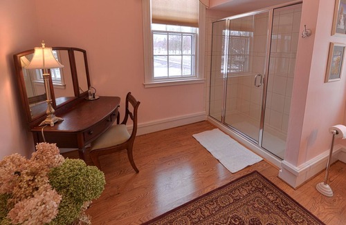 Canandaigua Bed & Breakfast | The Oliver Phelps Suite (oversized)