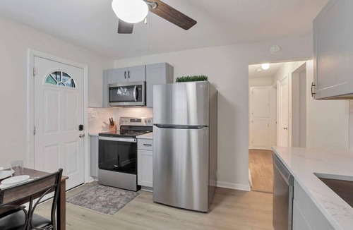 Grandview Heights House | The OSU House - 4 BR 5 min from OSU