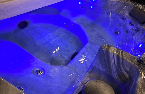 Perrysville House | The Rustic Triangle A-Frame with Hot Tub