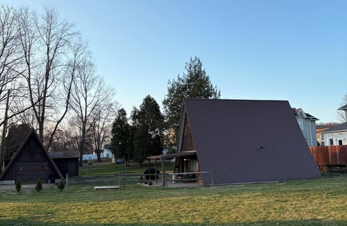 Perrysville House | The Rustic Triangle A-Frame with Hot Tub