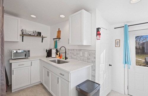 Buckeye Lake House | The Shack: 4 minute walk to Crane Lake Beach