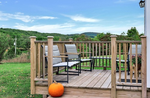 Granville House | The Slate Valley Farmhouse @ Parkers Dairy in Granville