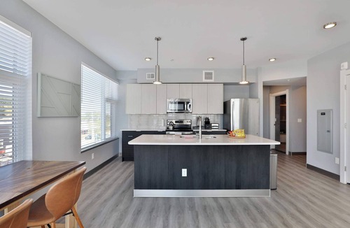 Old North Columbus Apartment | The South Campus Loft