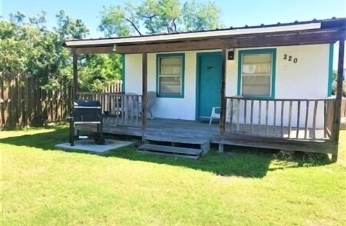 Port Mansfield Cabin | The South Shore Casita. One Bedroom, One Bath. Off Water Cabin.