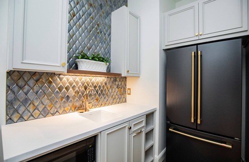 Springdale Apartment | The Star on Spring