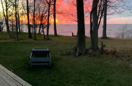 Brocton House | The Sunset Hideaway in Portland, NY
