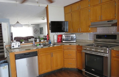 Ripley House | The Vineyard House at Arwen Farms