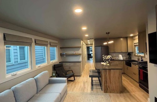 Boston Boat Rental | The Wave