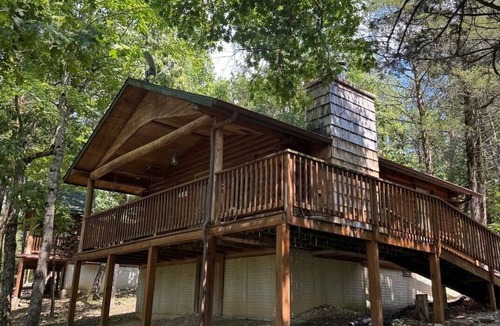 Shell Knob Cabin | The Willows on Table Rock Lake, 1 Bed/1 Bath Log Cabin, Pool, Hot Tub & Dock