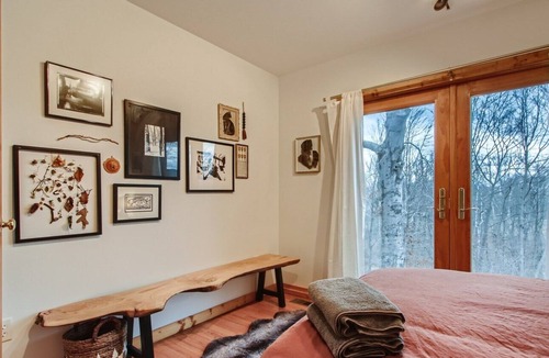 Delaware Cabin | The Wooded Retreat, with fire pit and river view