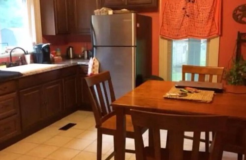 North Kingsville House | The Yoga House-Namaste' Room