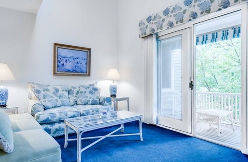 Chautauqua Condo | This centrally located Chautauqua Institution, 2nd floor condo is adjacent to Bestor Plaza