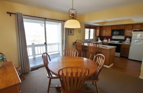 Chautauqua Condo | This is a timeshare condominium complex located on the northern end of Chautauqua Institution at 20 Elm Lane.