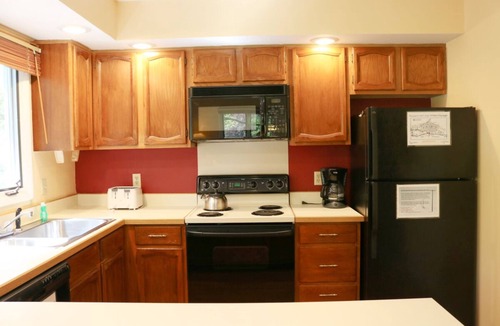Chautauqua Condo | This is a timeshare condominium complex located on the northern end of Chautauqua Institution at 20 Elm Lane.